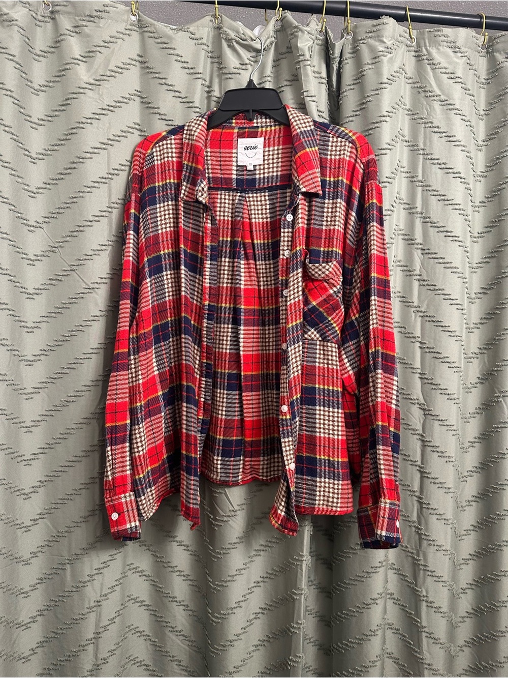 Aerie Shacket button down shirt top size XXL 
Flannel plaid, super warm and cozy